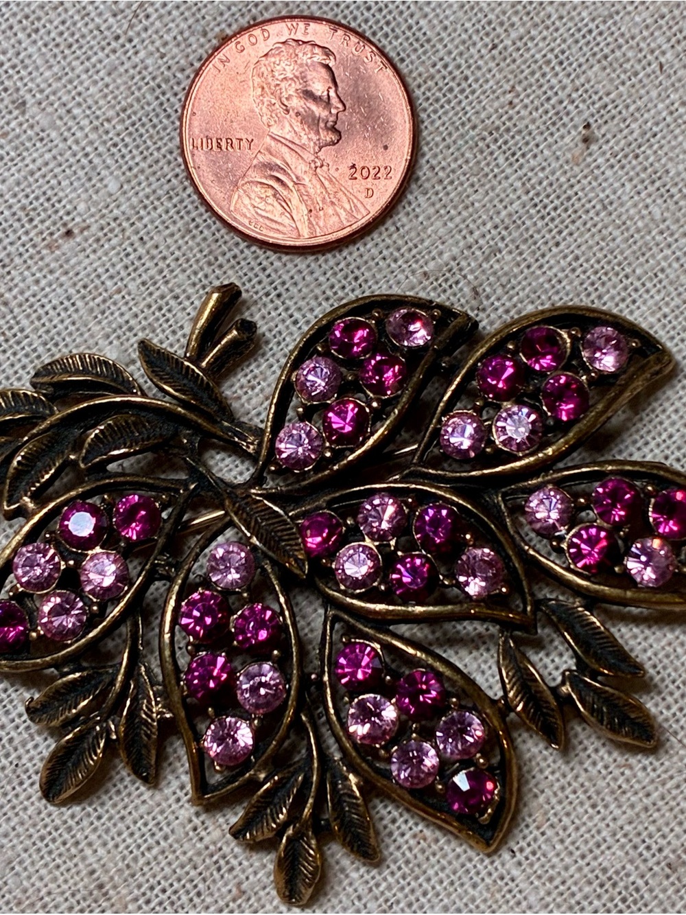 Vintage-Style Pink and Fuchsia Crystal rhinestone Leaf Flower Brooch - 2.5” wide